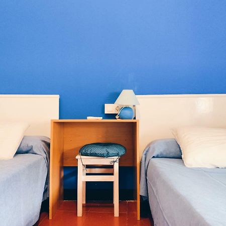 Hostal Portbou Eksteriør billede