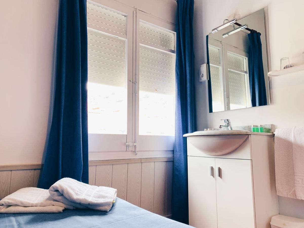 Hostal Portbou Eksteriør billede