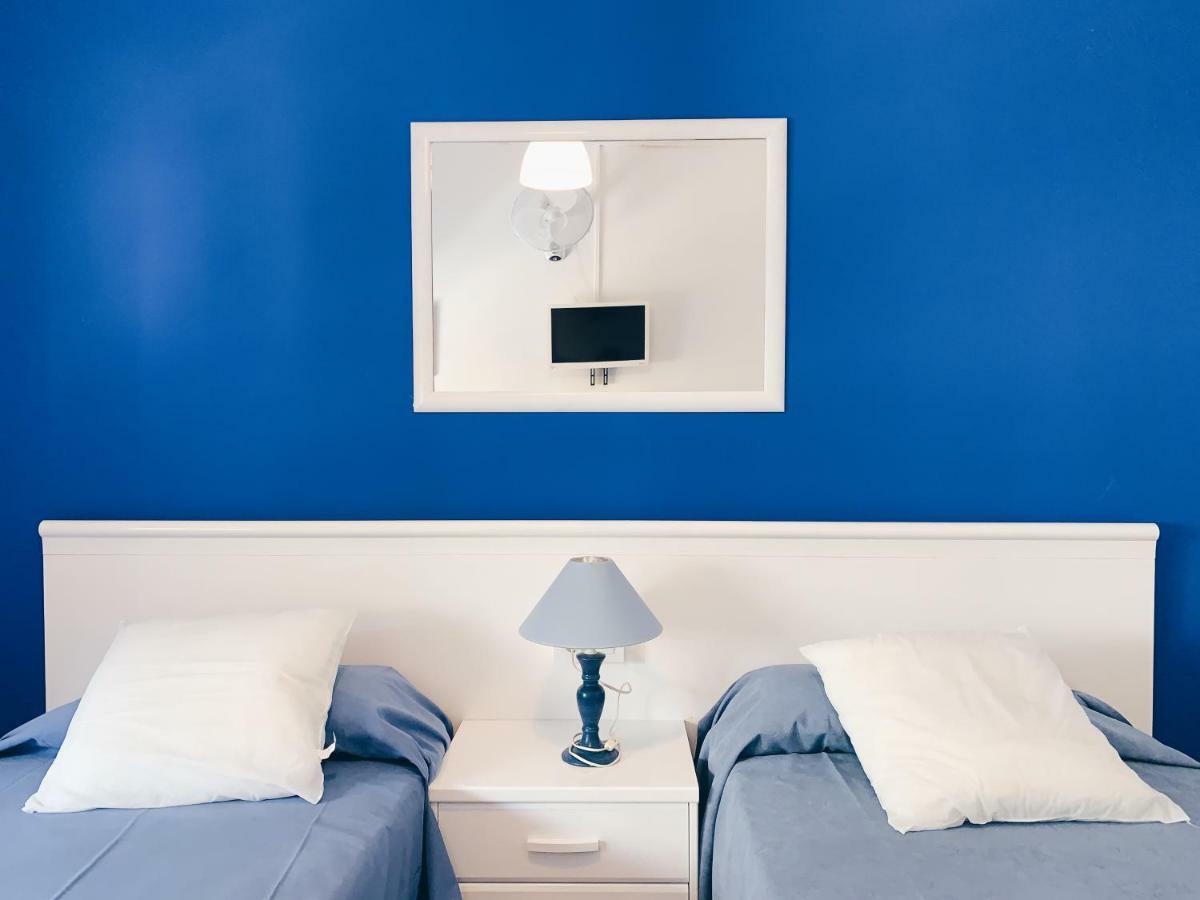 Hostal Portbou Eksteriør billede